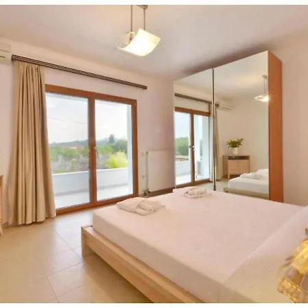 Sunlight Eros Villa *