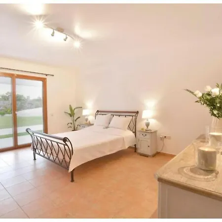 Villa Sunlight Eros Áfra